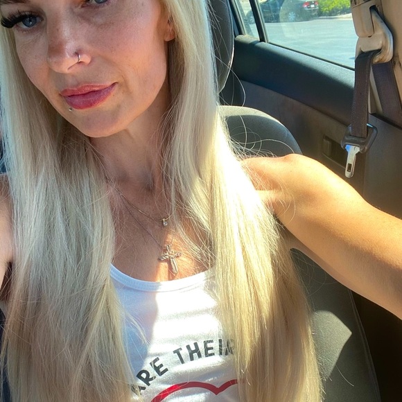 Meet your posher - Picture 2 of 3